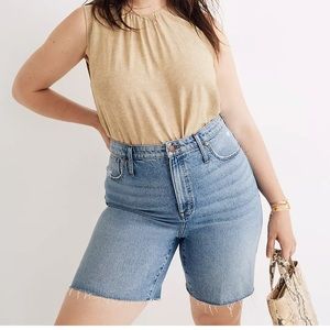 High rise mid length denim shorts size 29